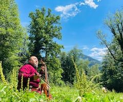 与传奇人物 Batzorig vaanchig 一起玩马笛