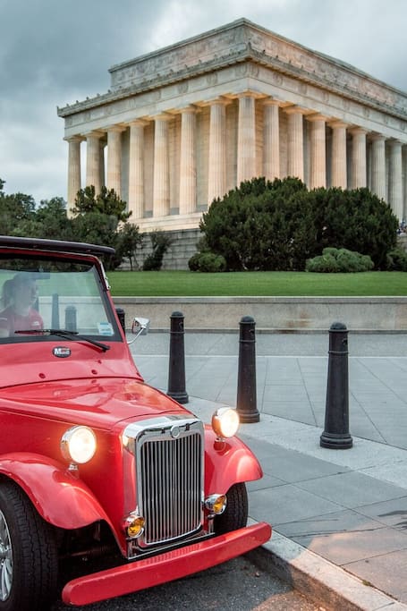 DC After Dark: Monuments by Electric Cruiser