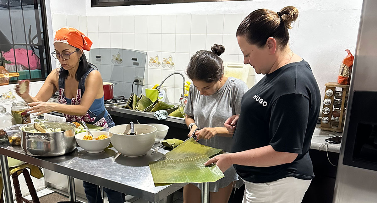 Cook authentic Costa Rican meals in a local home