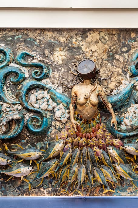 Join a seafood tasting in the East Village