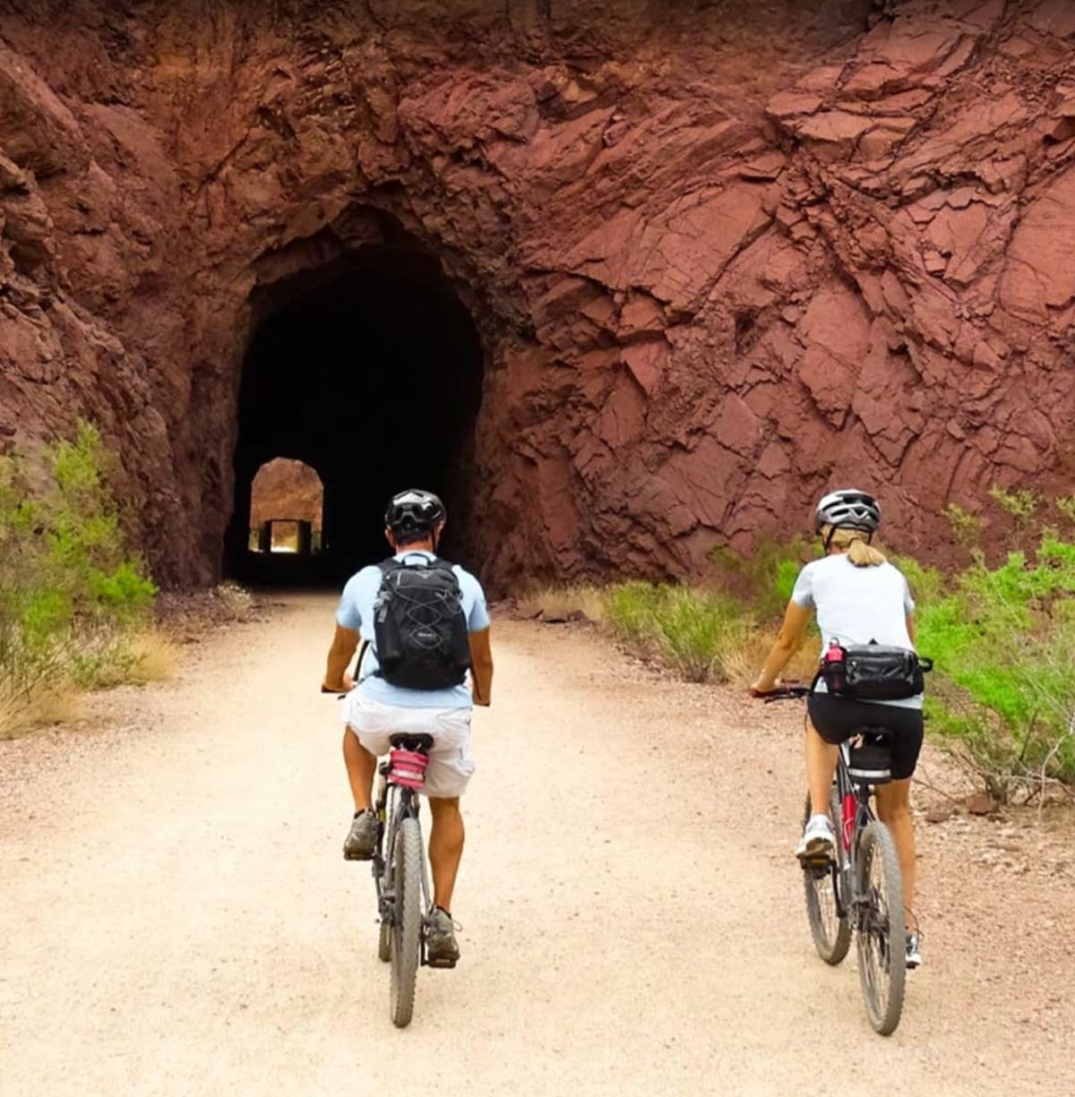 Bike the River Mountains & Hoover Dam with a local
