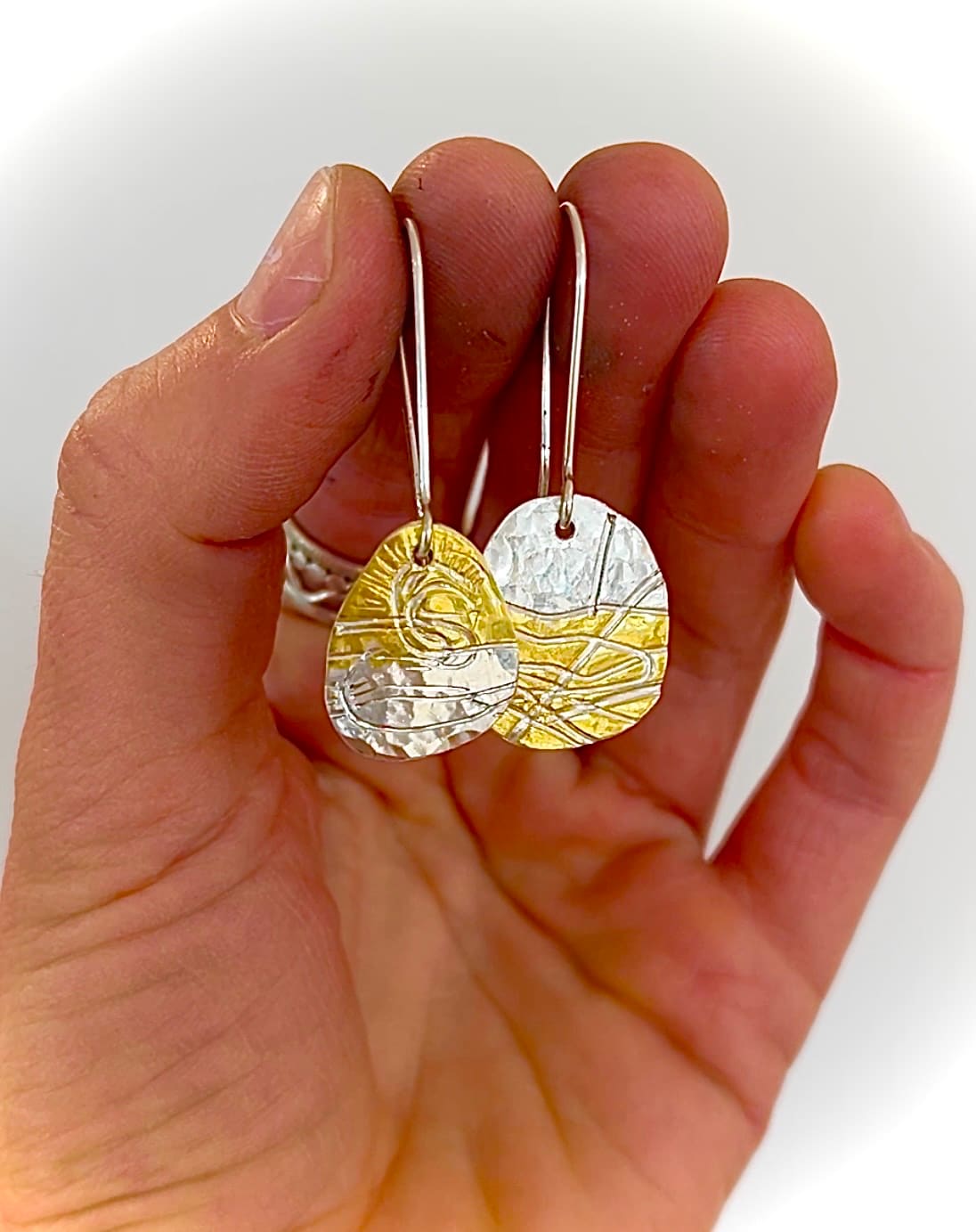 Design & create your own silver and gold earrings