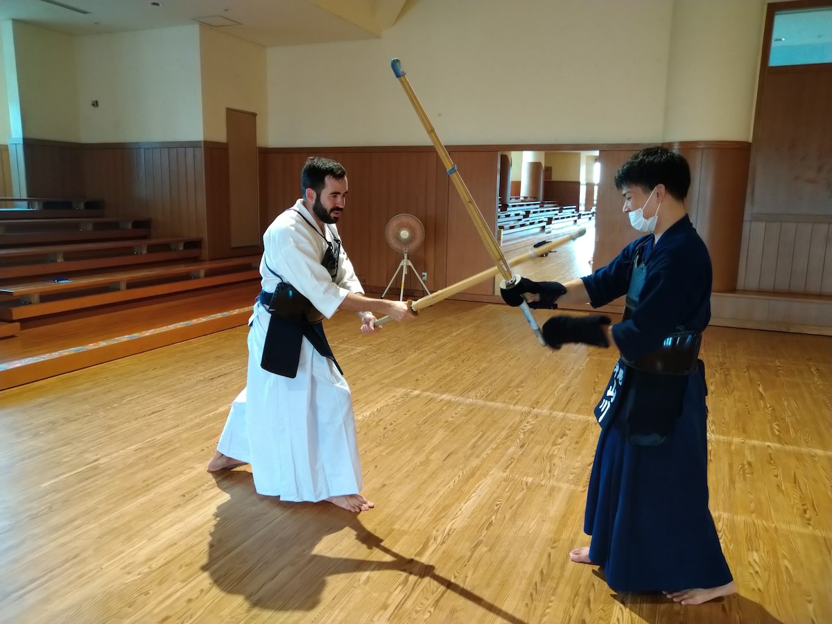 Learn kendo and samurai swordsmanship in Okinawa