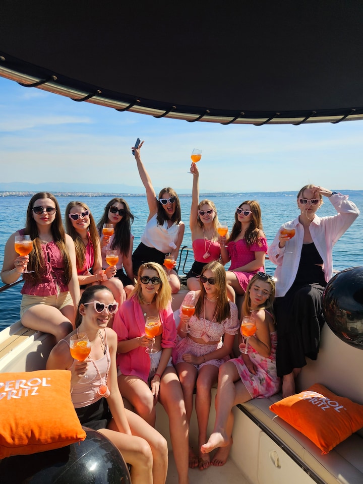 3 Islands Luxury Boat Tour with Aperol Spritz · ☆5.0