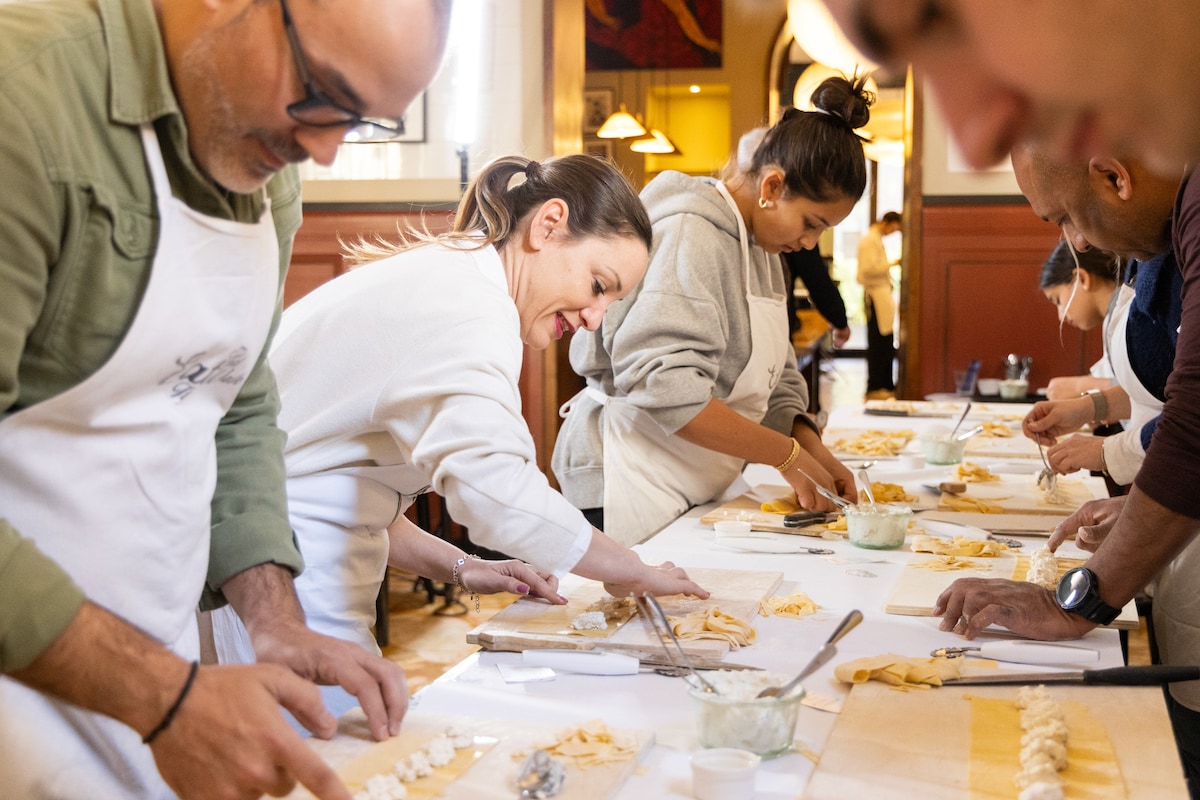 Airbnb Experiences: 3 in 1 Fettuccine Ravioli and Tiramisu making