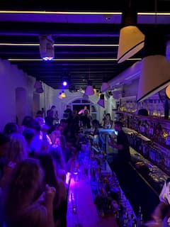 סיור ברים וחיי לילה במיקונוס