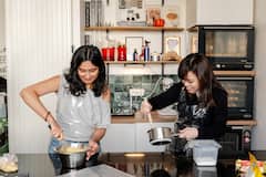 Prepara éclairs y chouquettes con un chef pastelero