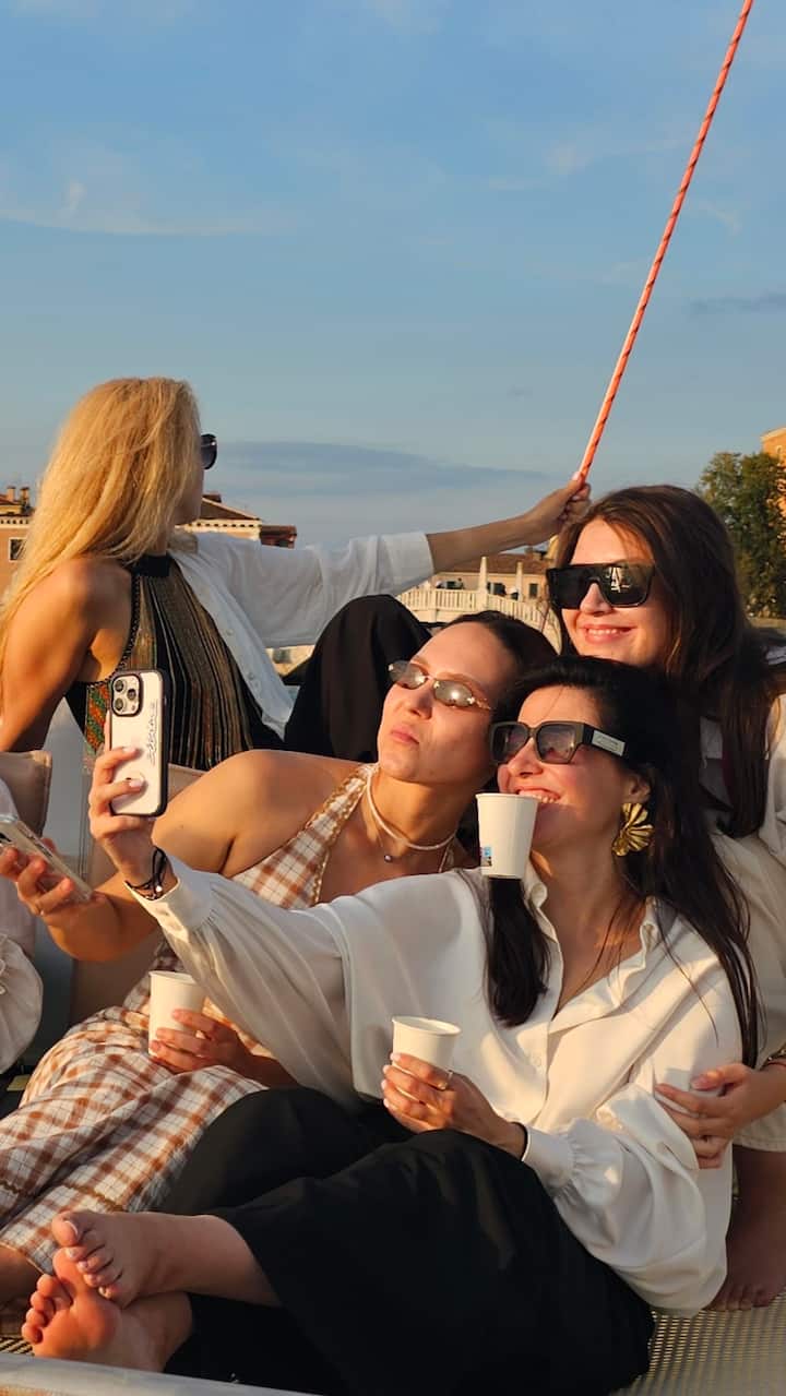 ლაგუნის ტურები კატამარანით