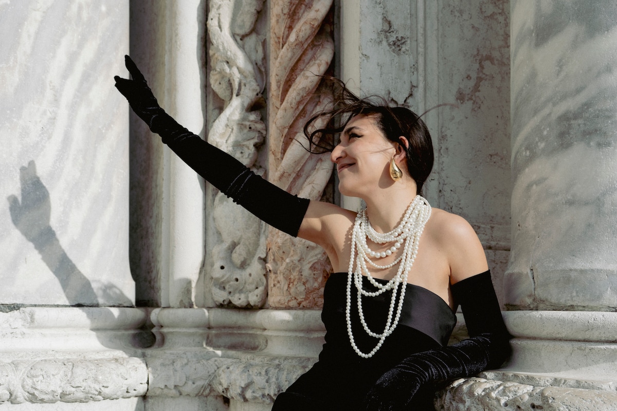 Unique Venice Portraits with Fashion Styling Unique Venice Portraits with Fashion Styling