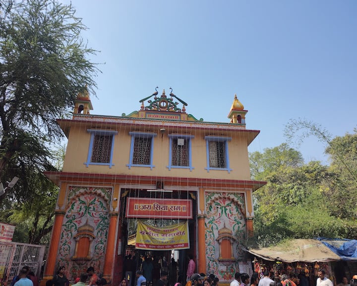 Histori nga Varanasi: kultura, ushqimi dhe Ghatet