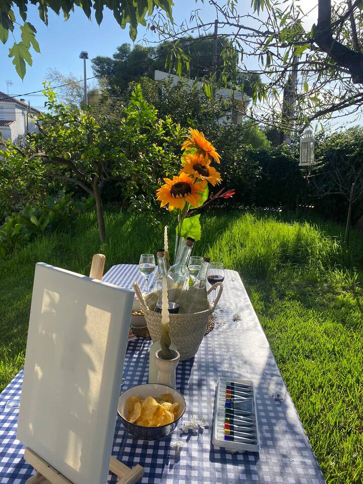 Art & Wine, pinta en un jardín con encanto
