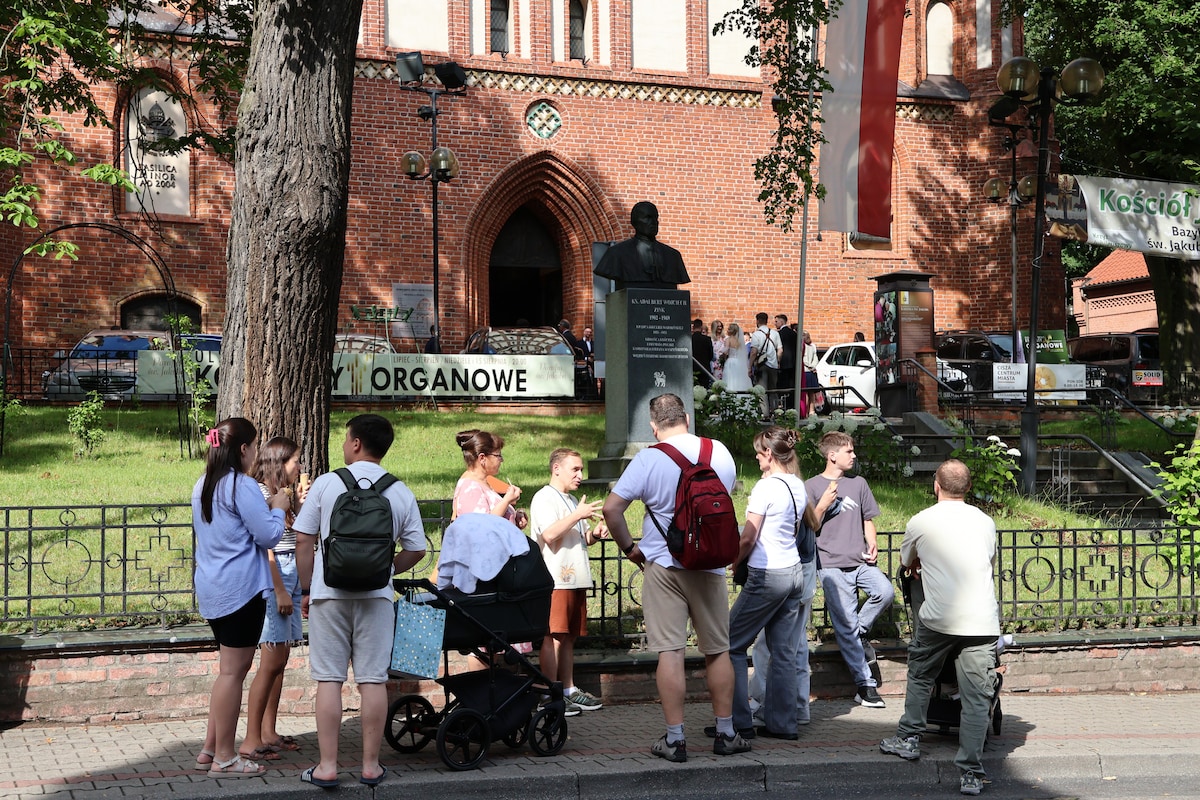 Discover Olsztyn: Old Town & History Walk