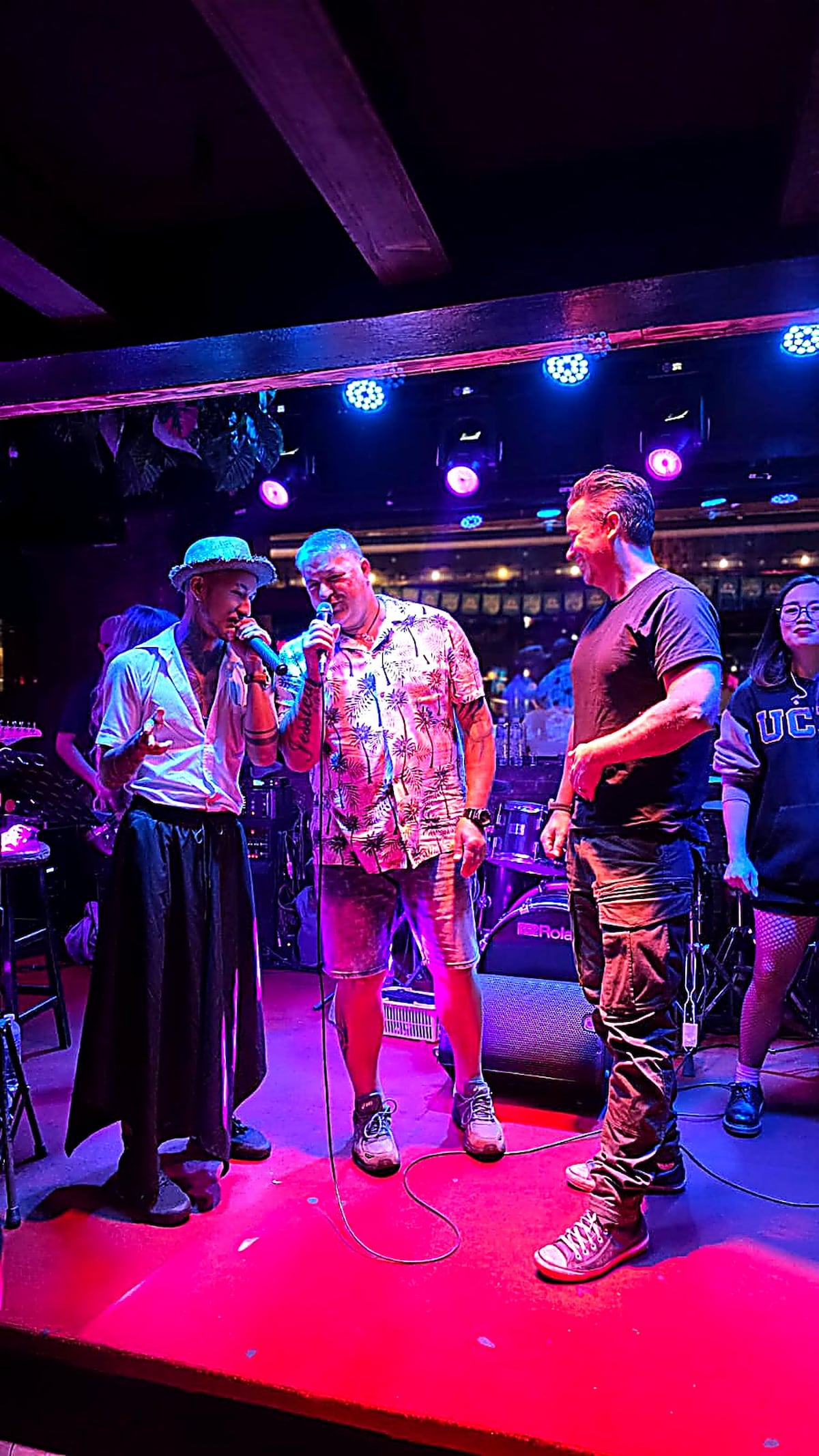 Bangkok: Soi Cowboy, Nana, Soi 11, Rooftops, Clubs