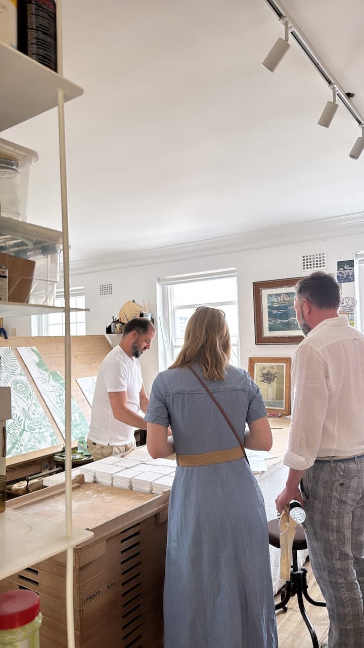 ექსკლუზიური დიზაინერული ტურები ქალაქში სტილის გურუთან ერთად