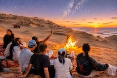 לגלות את טימללין: סנדבורדינג וארוחת ערב מרוקאית