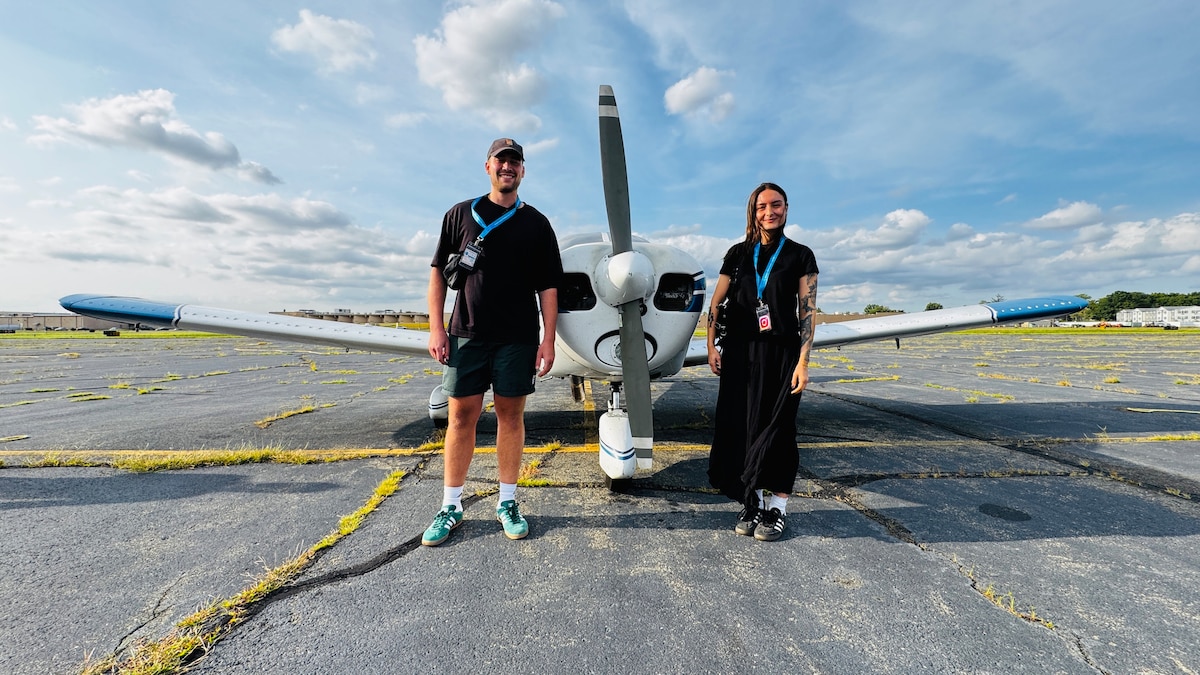 Fly the iconic NYC Skyline in an Airplane