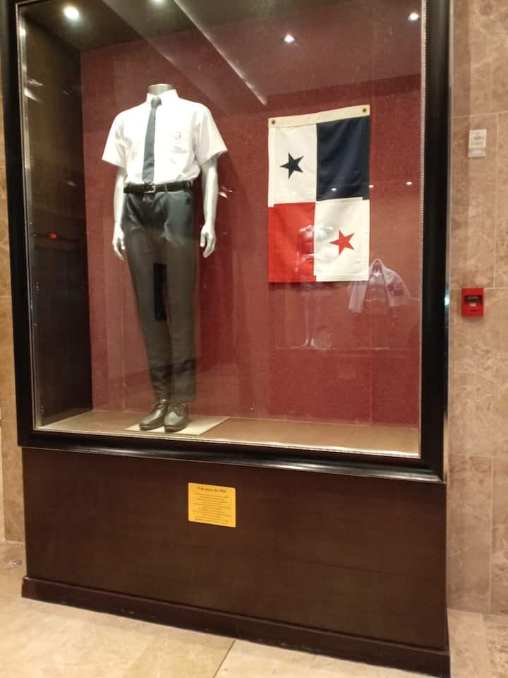 Divertido tour historico del Casco Viejo