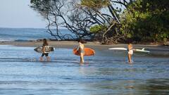 Leer surfen in Playa Hermosa