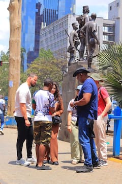 סיור רגלי בנקודות השיא ההיסטוריות והמודרניות של ניירובי