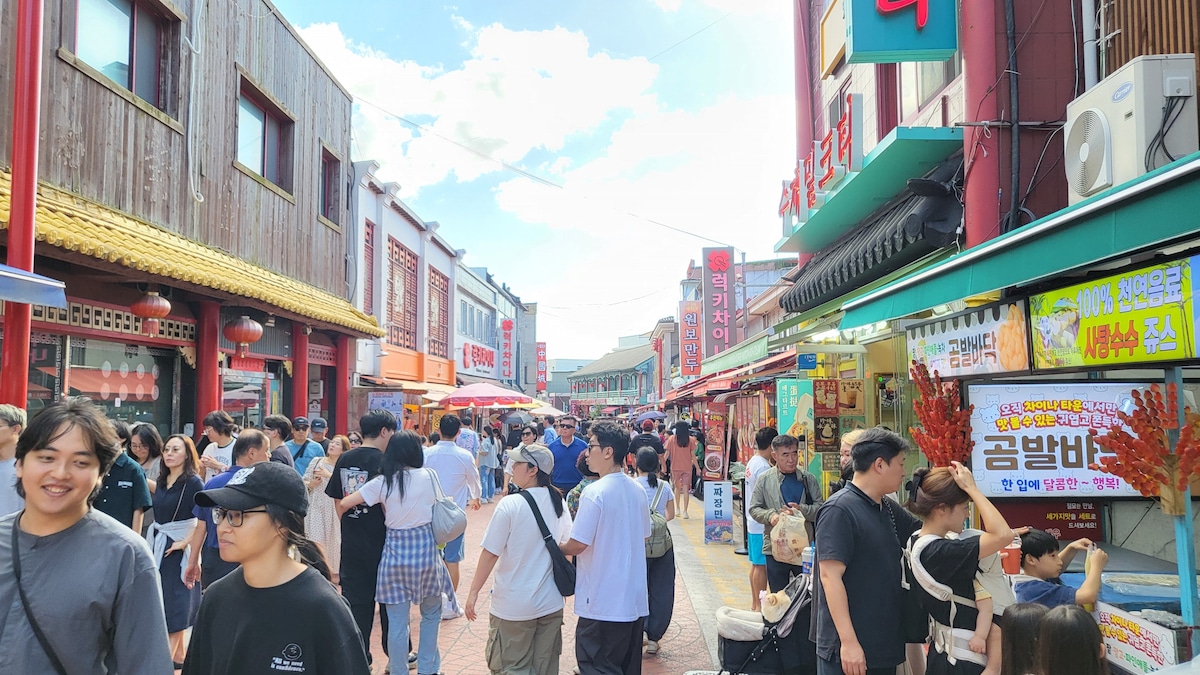 Incheon, the Gateway to Korea: Past and Present Walking Tour