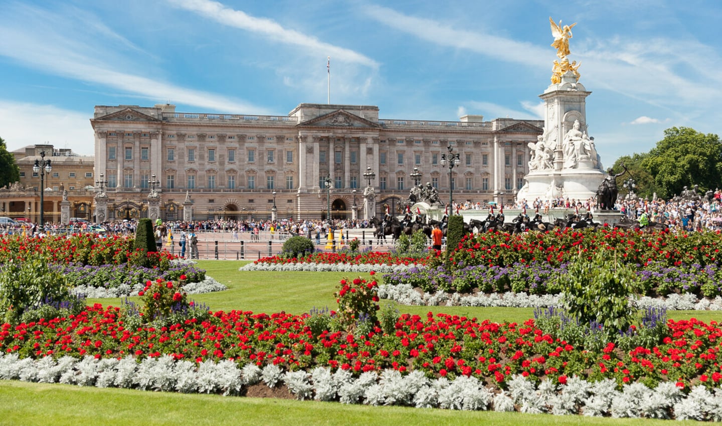 Buckingham Palace Tickets with Royal Walking Tour · ☆4.76