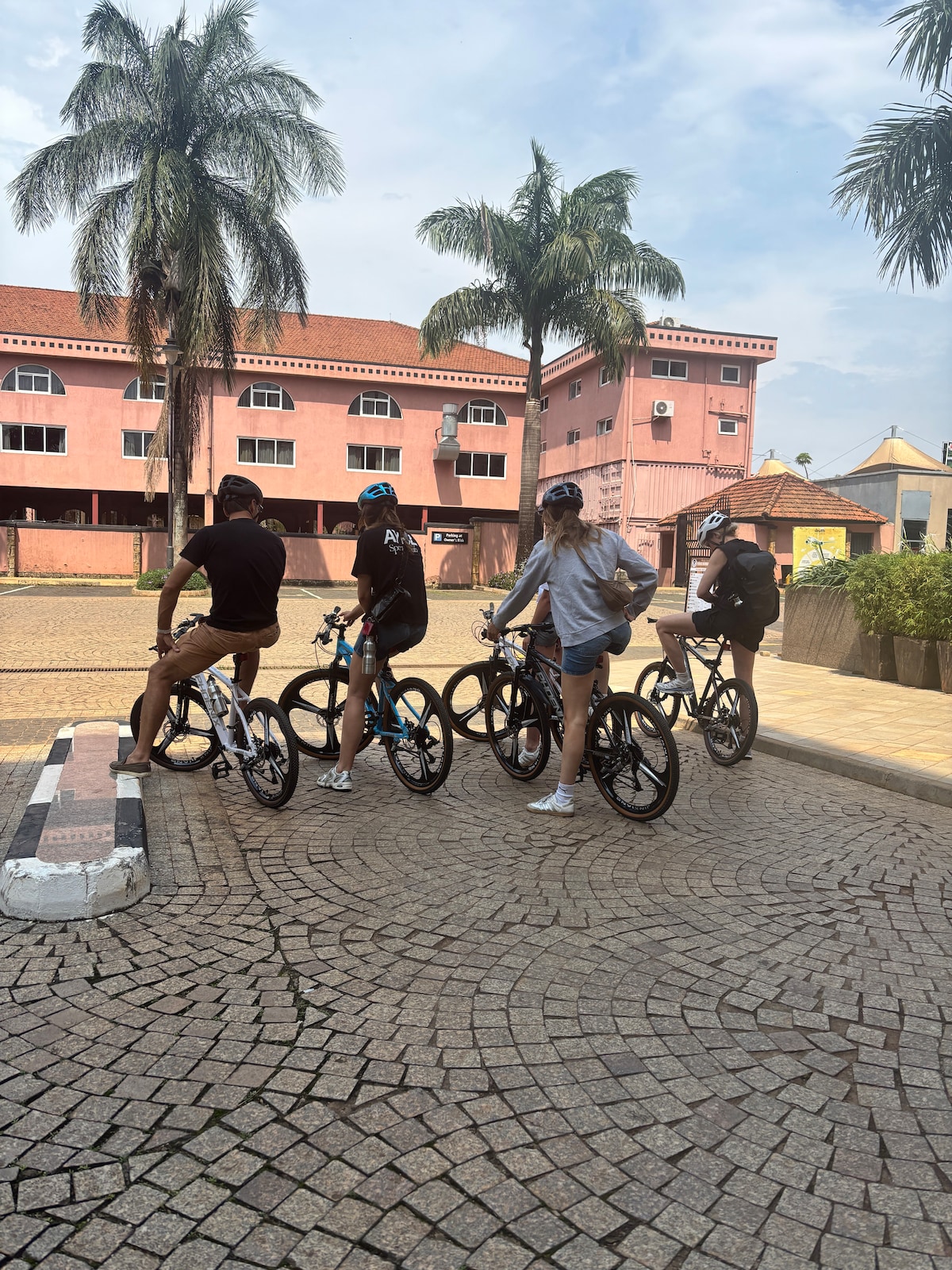 Entebbe Bike Tour: Nature, Culture & Local Life