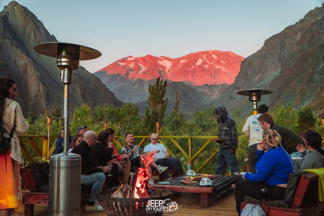 Explore Hot Spring in Andes Mountain whit Barbecue