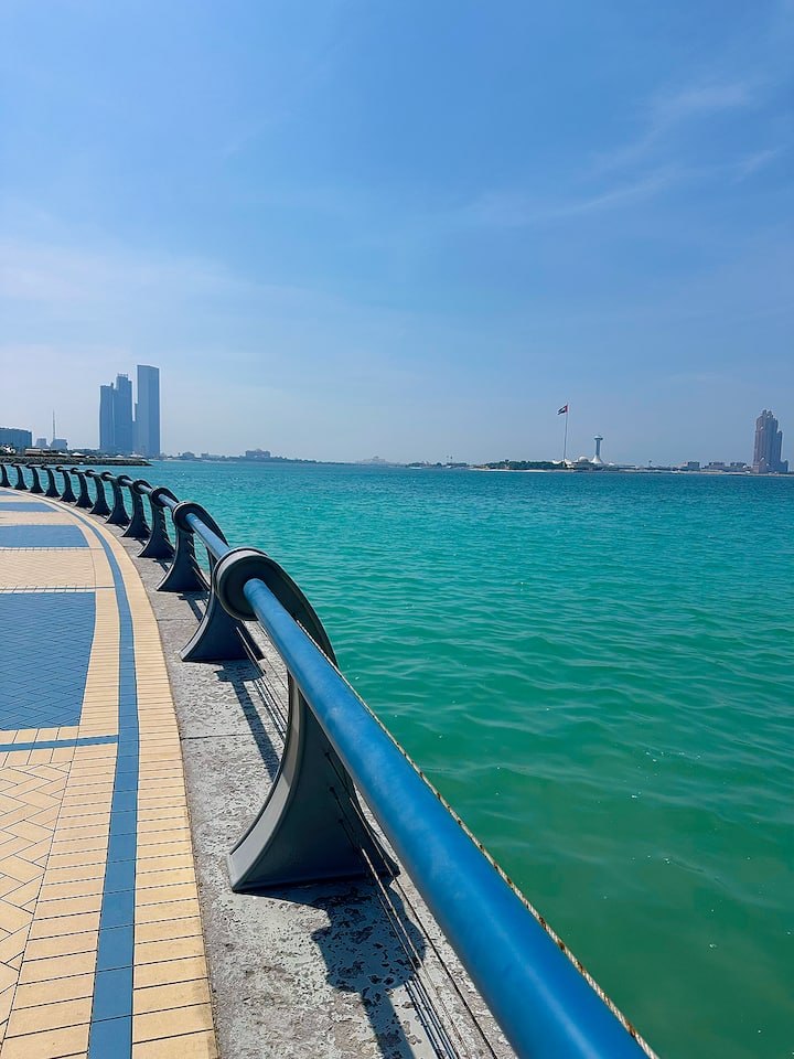 Day Transit Tour: Heritage Village, Mosque, More