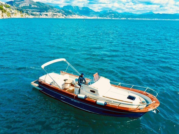 შთაბეჭდილება ამალფის სანაპიროზე, დასასვენებელ გემზე