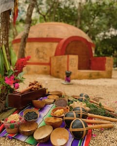 Temazcal maya en la selva de Valladolid