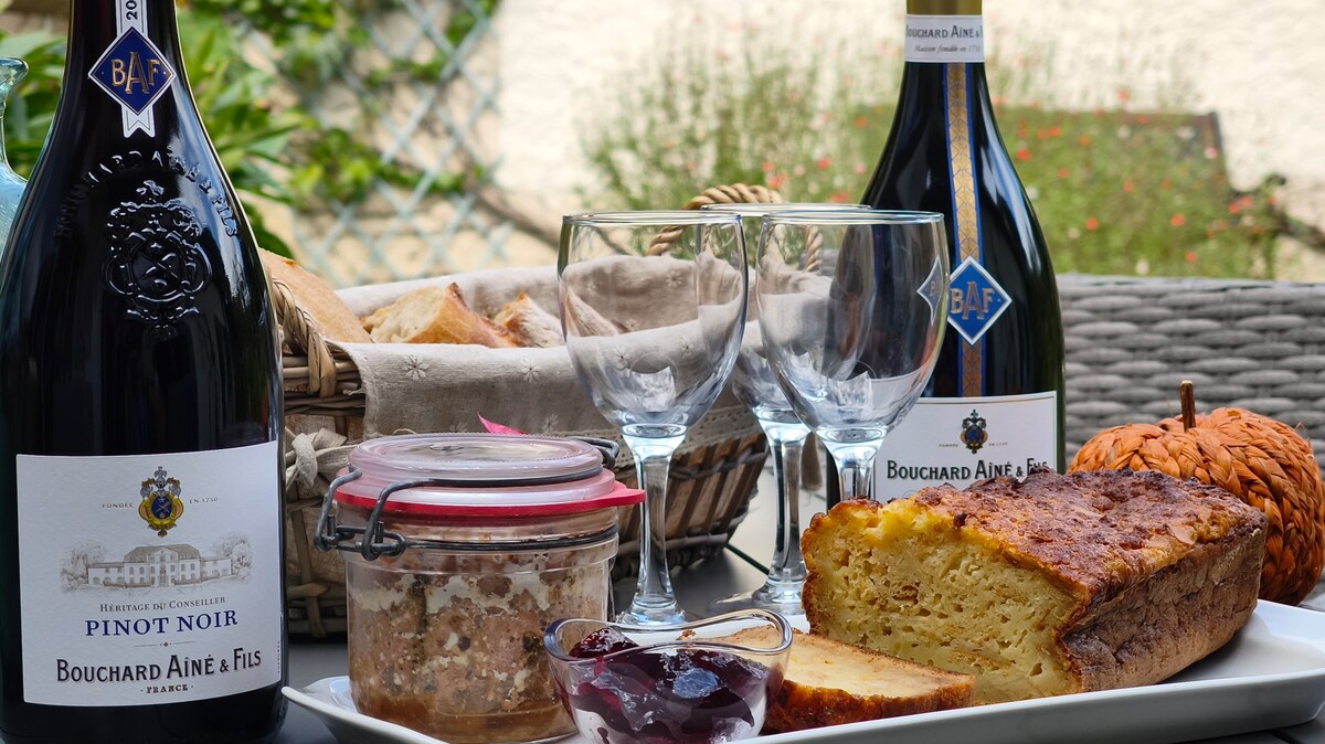 Learn the history of watchmaking and practice