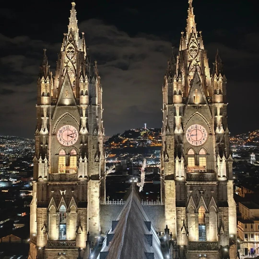 Night visit to Quitos historic center