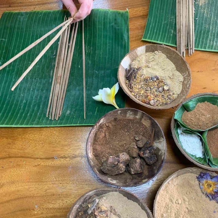 Ubud: workshopervaring wierookles