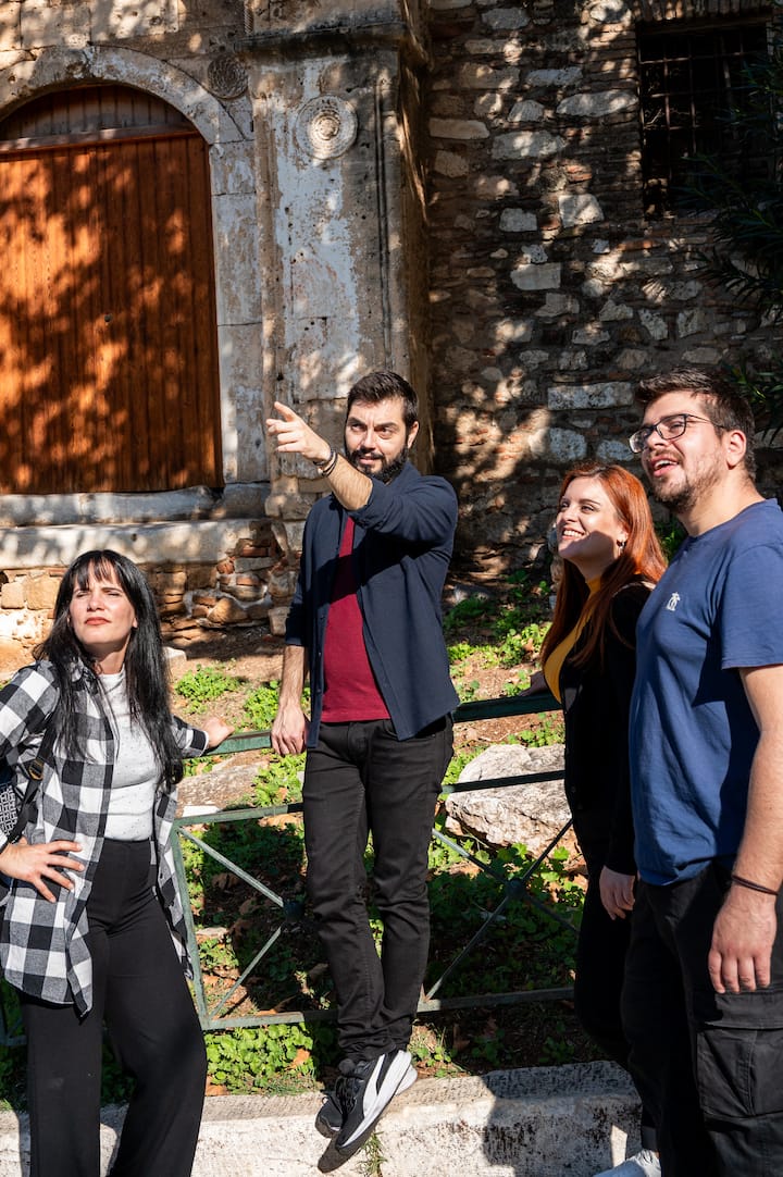 Проследете източните влияния в Атина с журналист