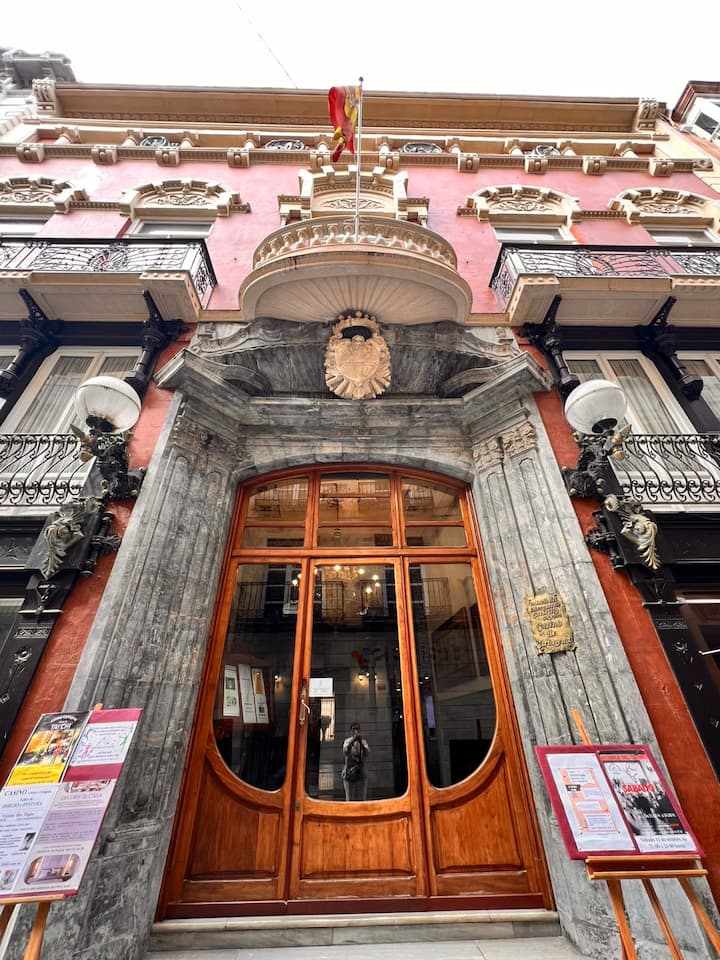 Картахена
Мистериите на времето и посланията на архитектурата