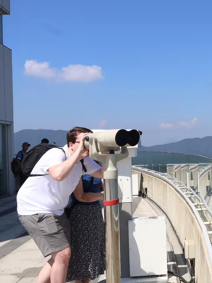 Vistas de Corea del Norte, Border Cafe y Hidden Hanok
