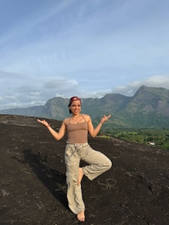 徒步之旅，体验西高止山的壮丽景色