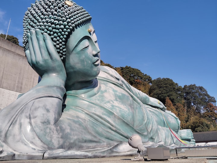 Nanzoin Temple & Reclining Buddha — Spiritual Walk