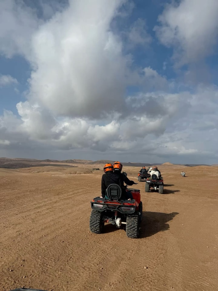 Приключение в пустинята Агафай