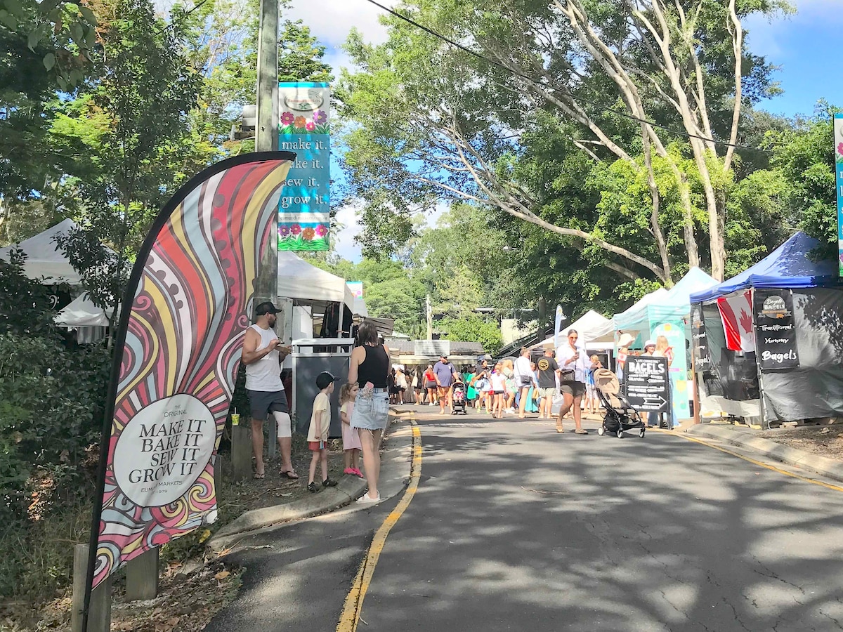 Eumundi Markets and Noosa Everglades Tour