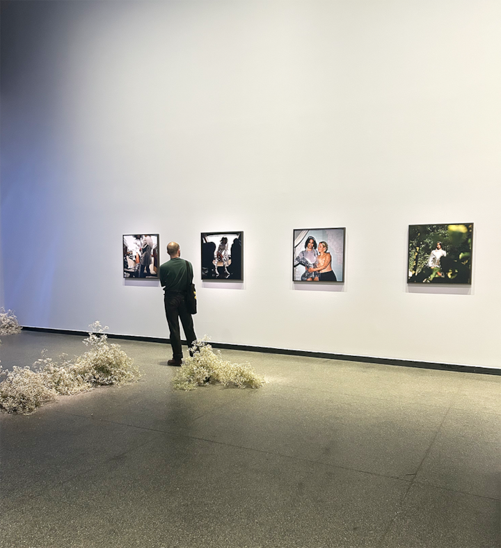 Обиколка на съвременното и местното изкуство