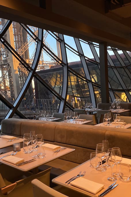 Madame Brasserie Eiffel Tower: Diner Gustave Menu