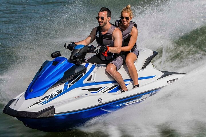 Jasura ya Jet Ski katika Luquillo Hydroventure