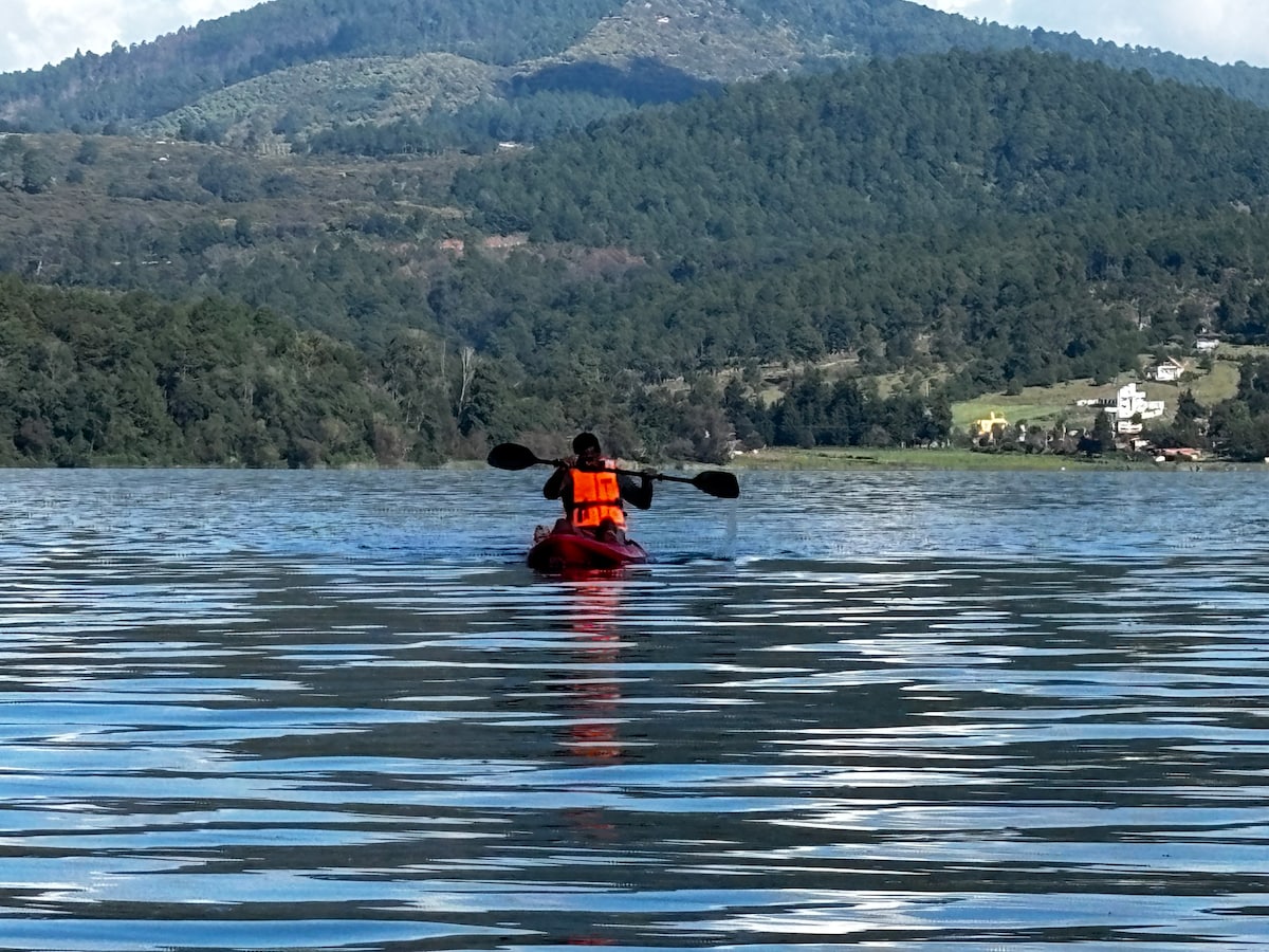 Kayak ride on Lake Zirahuen