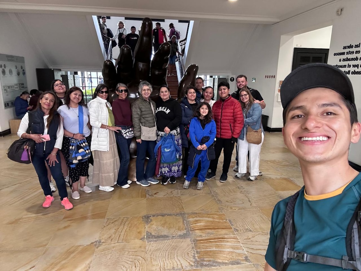 Explore La Candelaria with a local