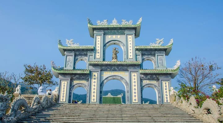 გამოიკვლიეთ სამი პაგოდა და ნანგში