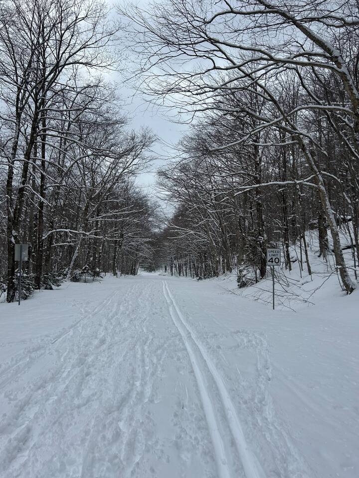 Пешеходен туризъм във Вермонт при всякакви метеорологични условия