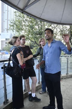 Mumbai: Ve cómo despierta la ciudad con un actor
