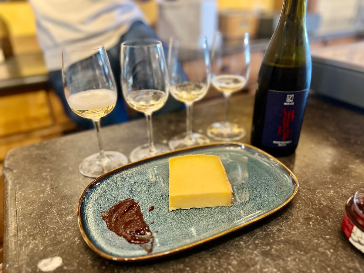 Brussels food tour: Chocolate & Belgian Classics