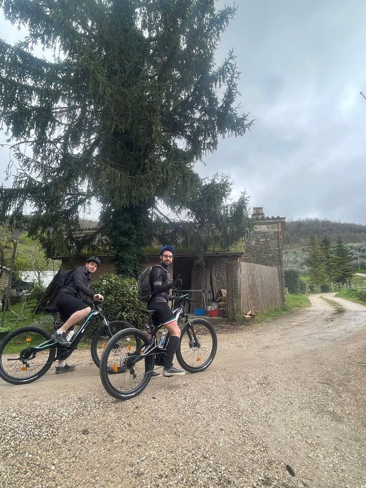 Пистата на „Яростните“ и зеленото злато на Умбрия